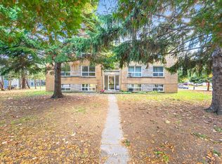 2144 Lilnan Ct #4, Burlington, ON L7R 1X2