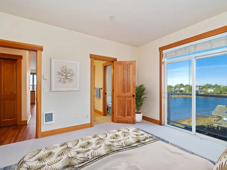 224 N Holladay Dr #201 — Photo 19
