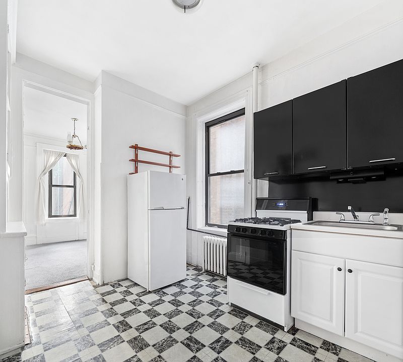 1st image of 322 E 85th St APT 4C