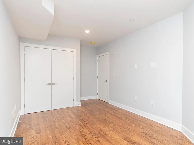 812 N Uber St #4 — Photo 6
