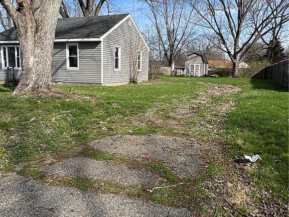 3rd image of 150 Dalton Ave
