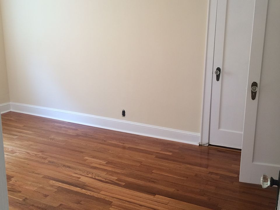 1st image of 2027 27th St