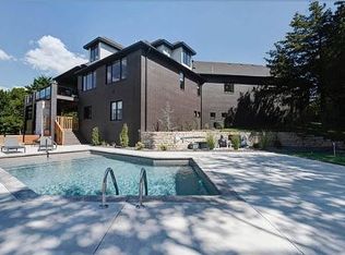 897 S Goldstone Ct, Springfield, MO 65809