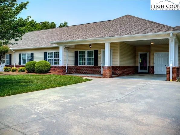 131 Brook Hill Court #11B, Elkin, NC 28621