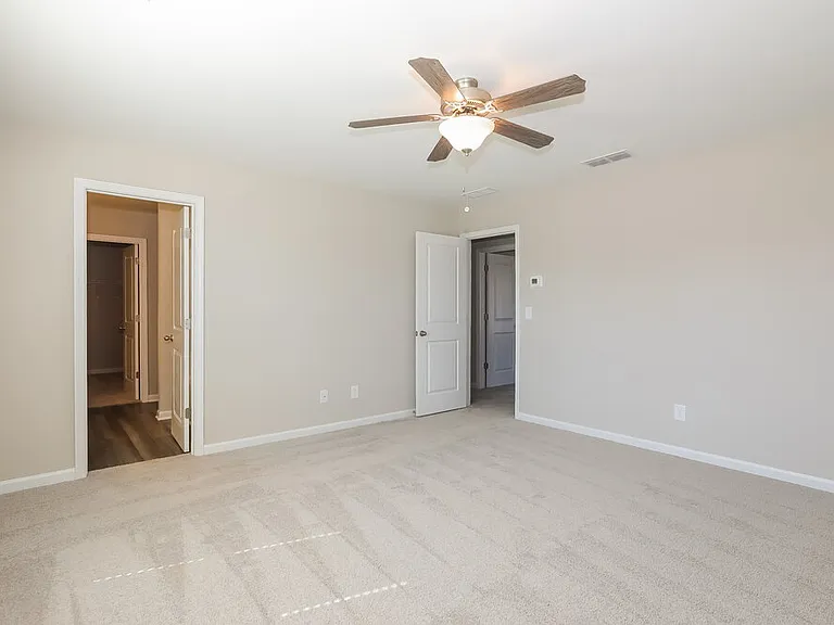 637 Knightsbridge Ln — Photo 10