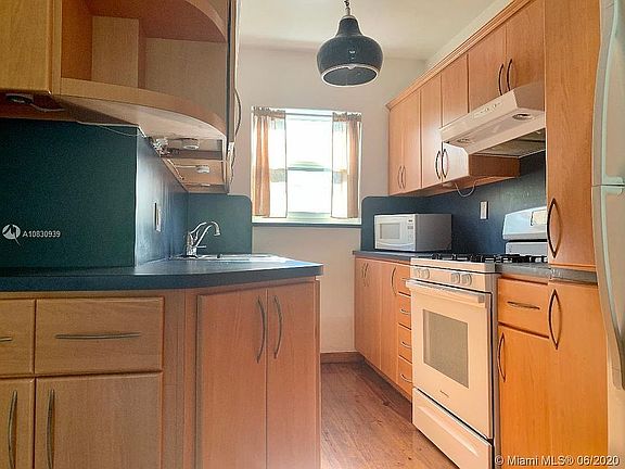 2nd image of 10070 E Bay Harbor Dr #70C