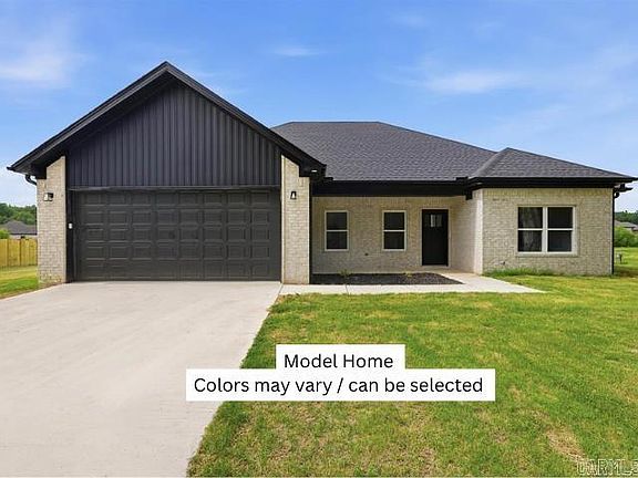 4th image of 303 Millie Ct
