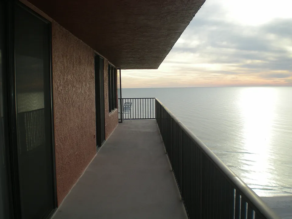 15316 Gulf Blvd #804