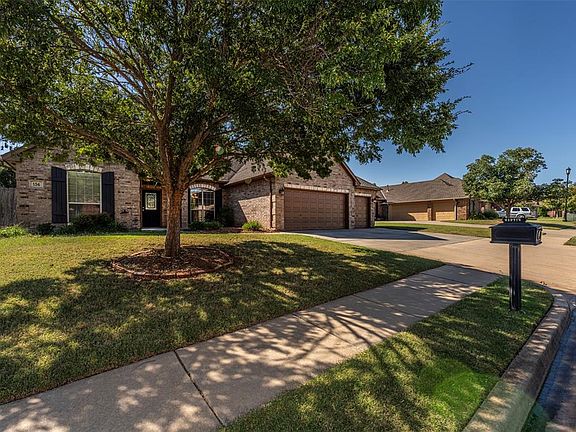 2nd image of 136 Landon Dr