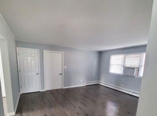 1034 E Division St #C, Lombard, IL 60148