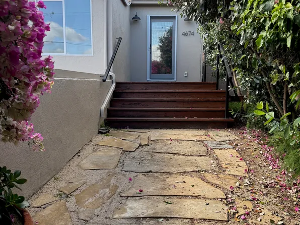 4674 W 131st St, Hawthorne, CA 90250