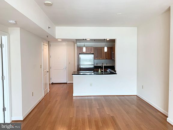 5th image of 5750 Bou Ave Unit 906