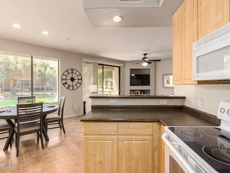 705 W Queen Creek Rd #1073 — Photo 6