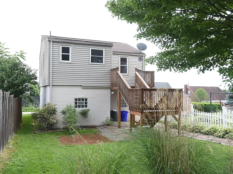 742 Lemington St — Photo 21