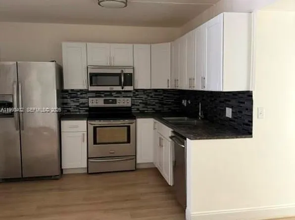 251 SW 132nd Way APT 204H, Hollywood, FL 33027