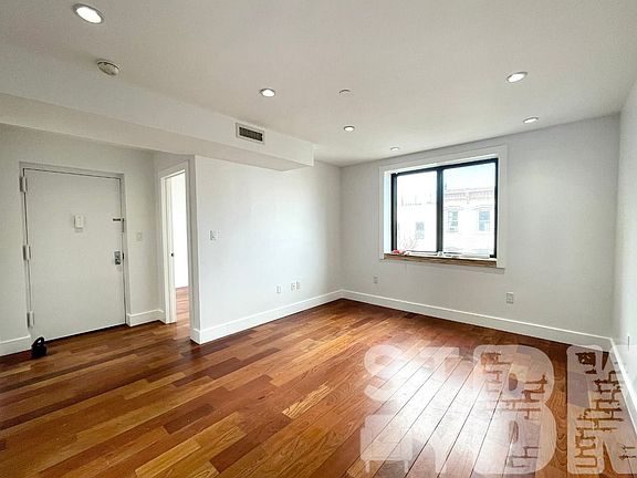 4th image of 18 Jefferson St #3B