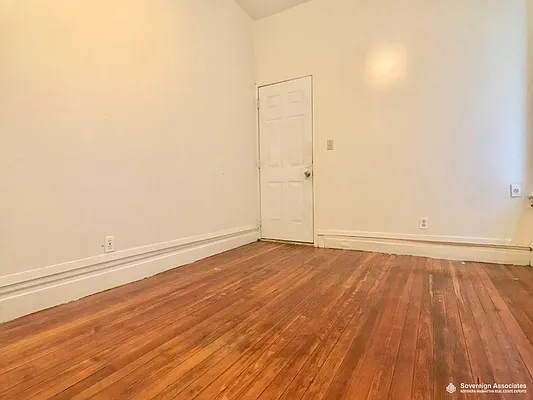 Rented by Sovereign Associates | media 13