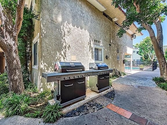2nd image of 1855 Citronia St
