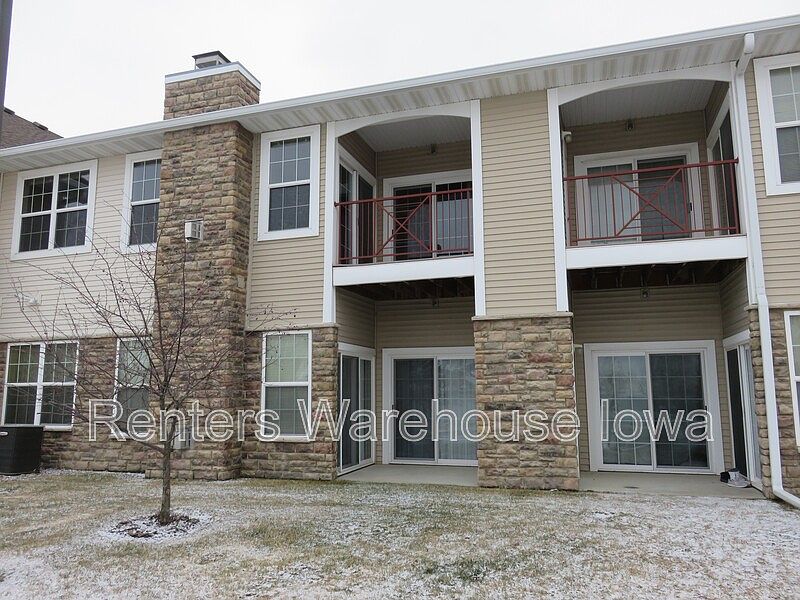 1st image of 1305 SE University Ave Unit 104