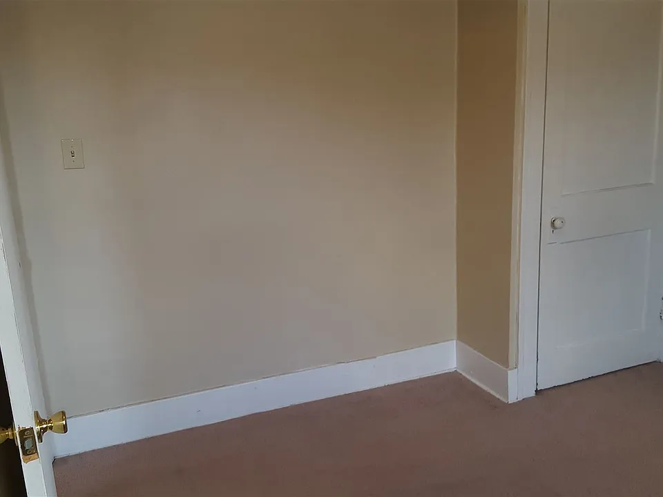 528 #2 bedroom 3