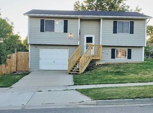 1711 Plateau Ln, Rapid City, SD 57703