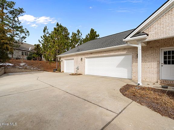 4th image of 122 Shaw Drive