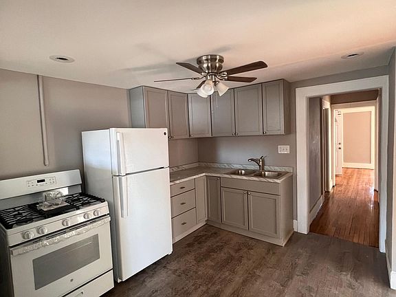 2nd image of 103 Main St Unit 2