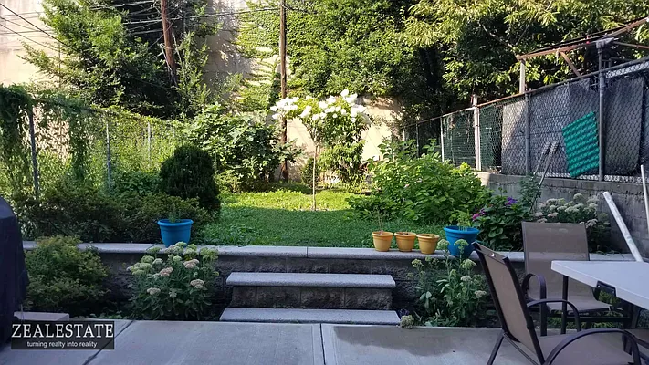 Rented by ZealEstate Group Inc | media 14