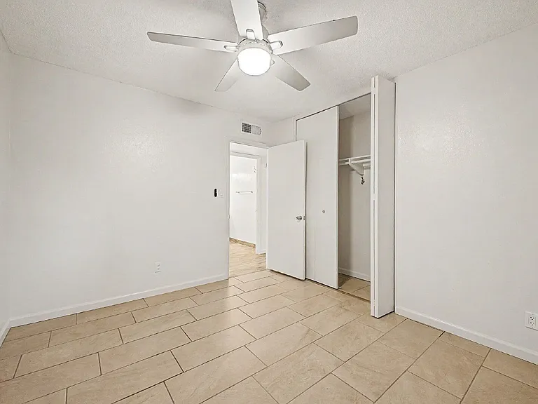 8436 E Cambridge Ave — Photo 25