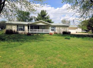 11867 N Shore Dr, Hillsboro, OH 45133