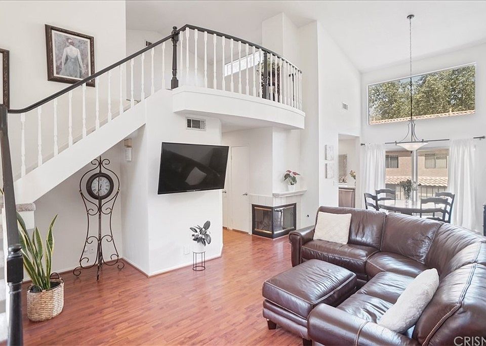 1st image of 22723 Copper Hill Dr
