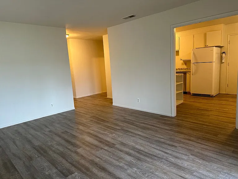 7547 Defoe Dr — Photo 5