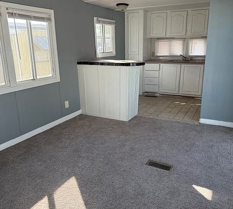 5th image of 1481 Palm St #228