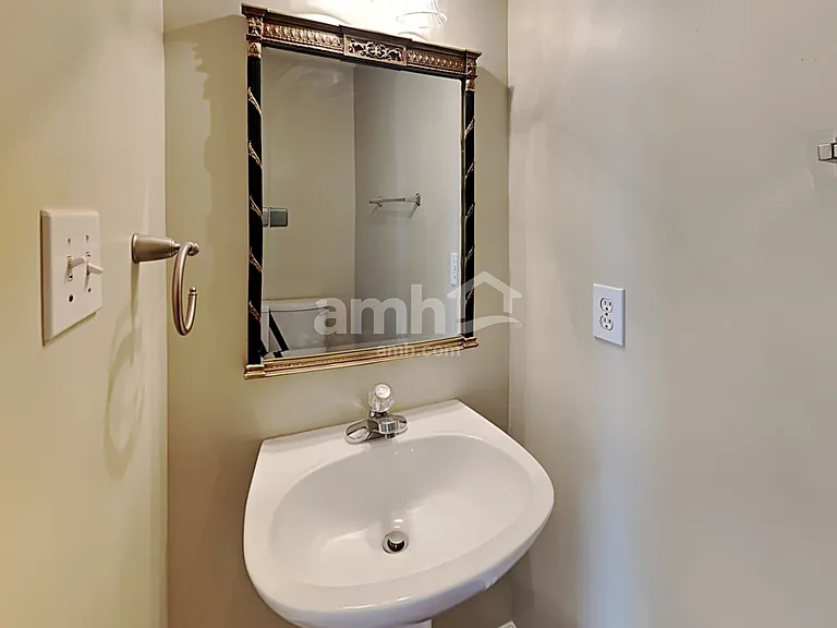 8633 Swarthmore Dr — Photo 7