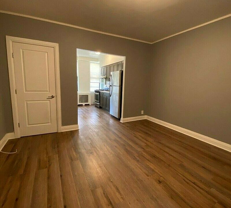 1st image of 5307 Skillman Ave APT 2RR