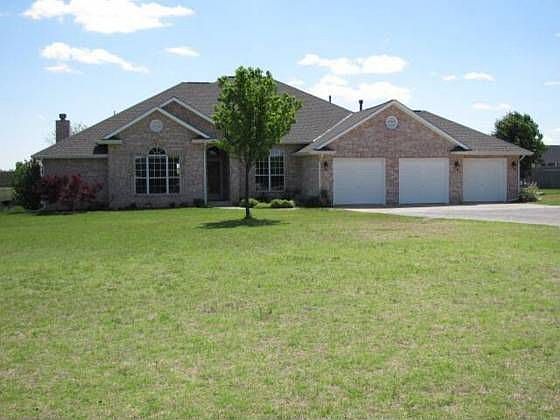 1st image of 3014 Winding Creek Ln NE