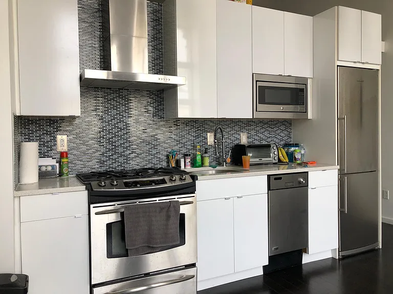 728 Market St #401 — Photo 12