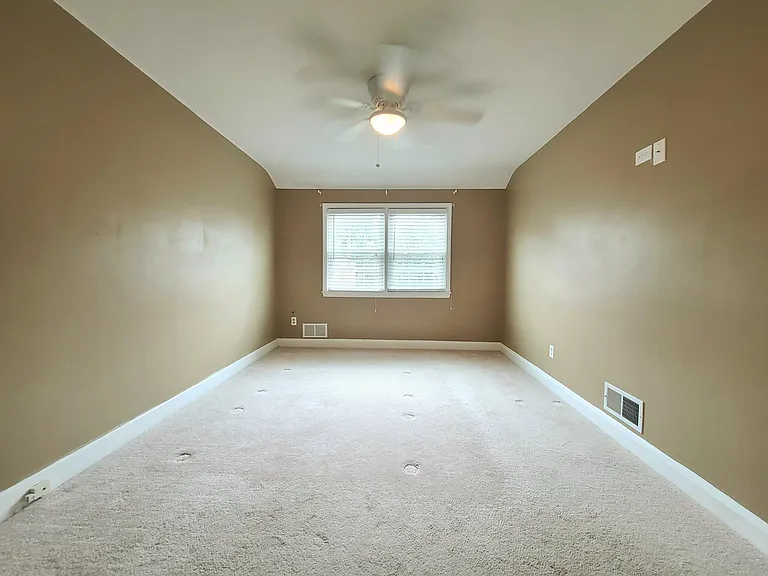 1822 Darrich Dr — Photo 15