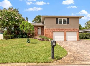 8212 Forest Cir, Seminole, FL 33776