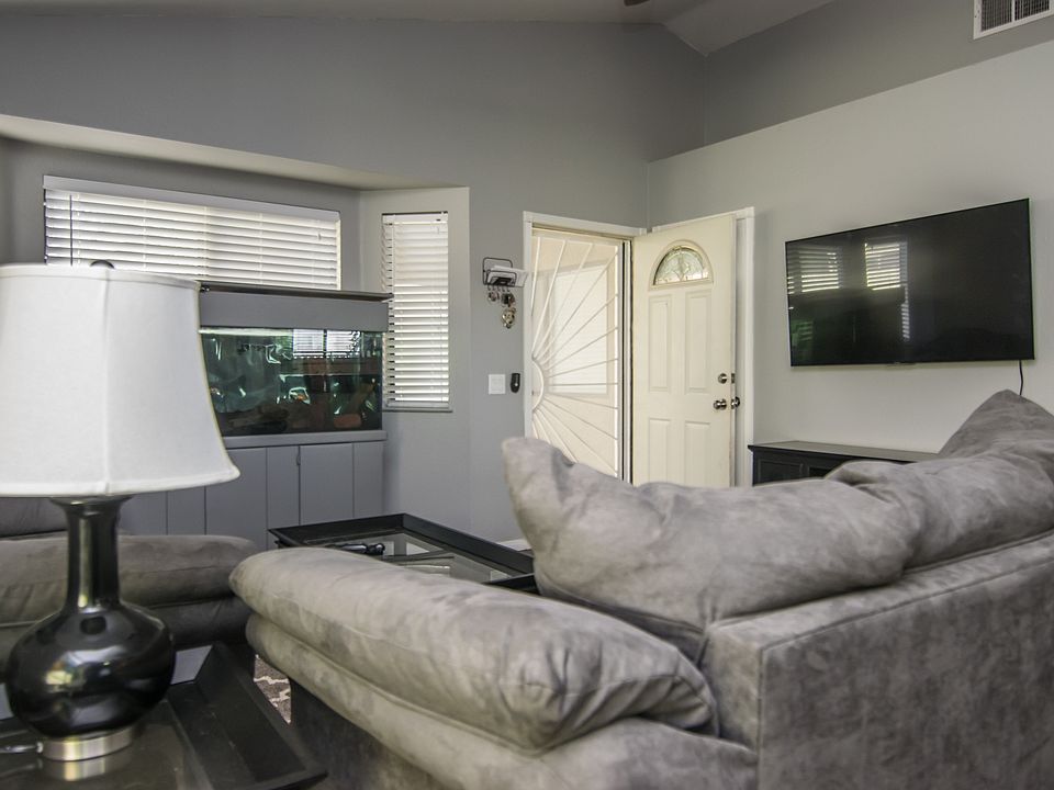 1st image of 27798 Moonridge Dr