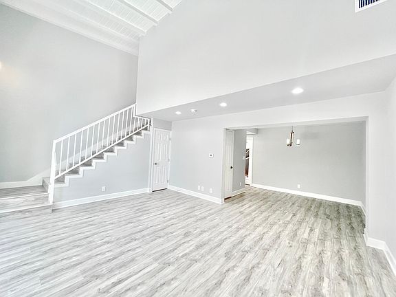 3rd image of 2027 S Beverly Glen Blvd #2027
