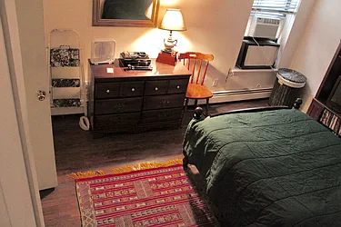 Rented by Eljay Realty, Co.