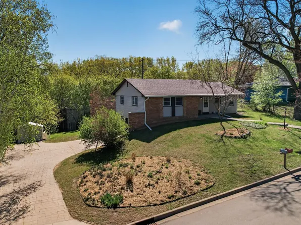 2580 Winfield Ave, Golden Valley, MN 55422