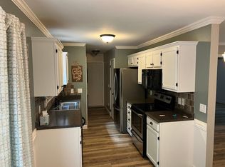 158 Creek View Rd, Mooresville, NC 28117