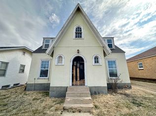 1620 9th St, Woodward, OK 73801