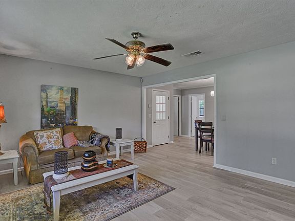 3rd image of 2558 Gina Dr