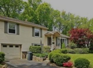 34 Willow Rd, Closter, NJ 07624