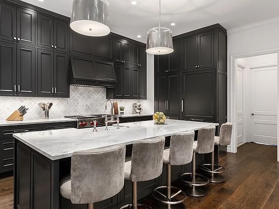 5th image of 110 W 81st St #Th