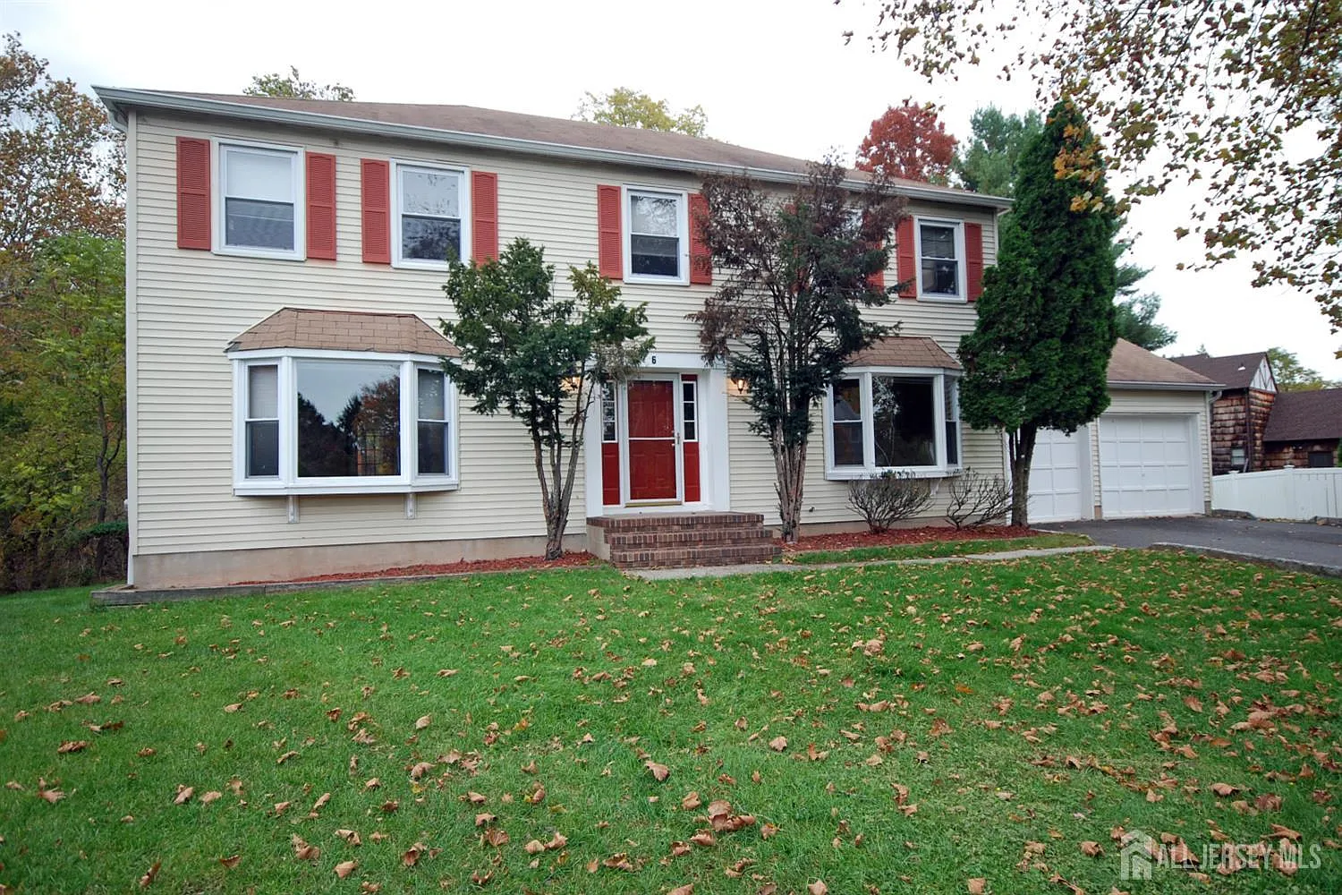 4 bed, 3.5 bath, 3060 sqft, $4,000 — Photo 2