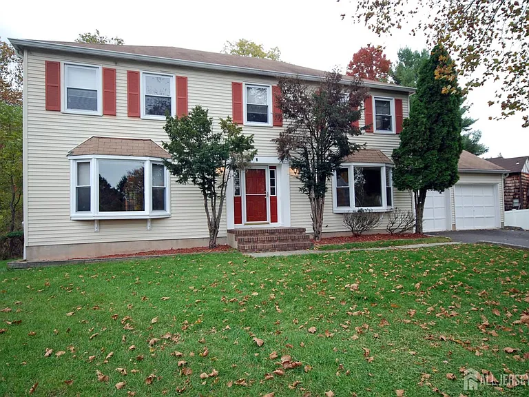 6 Heather Ln — Photo 2
